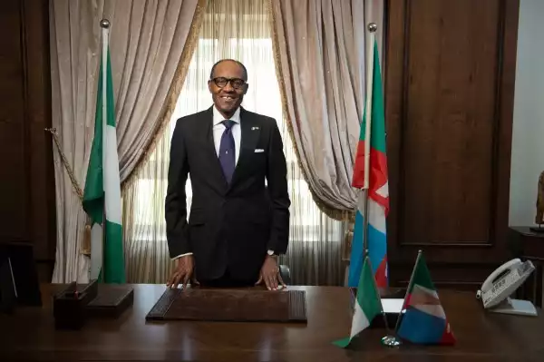 How Rotimi Amaechi Convinced Buhari To Wear This Suit During The Campaign Era